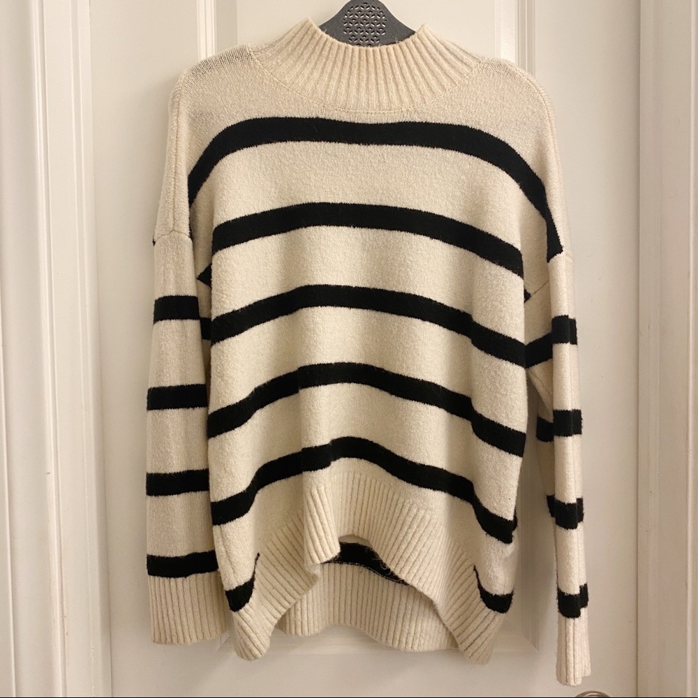Black & Creme striped Sweater: MEDIUM